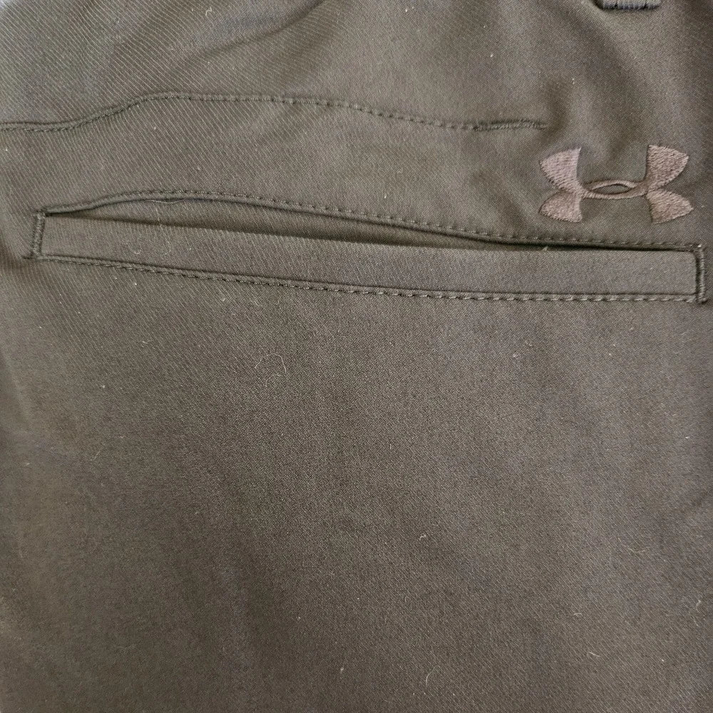 Under Armour Black Tour Blend Golf Pants Mens 40x32 Flat Front Comfort Waist